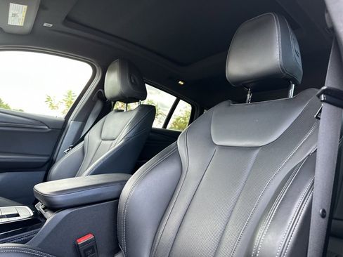 Certified 2023 BMW X4 xDrive30i w/ Premium Package image 18