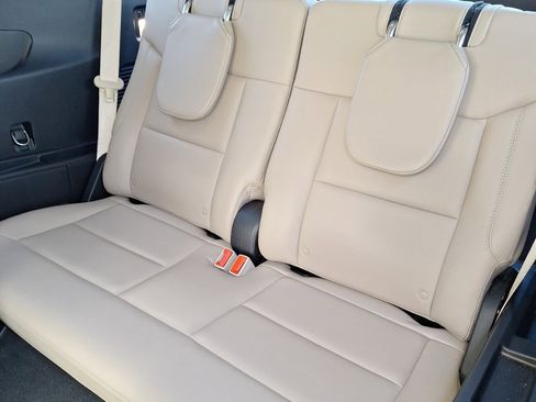 Used 2020 Ford Explorer XLT w/ Equipment Group 202A image 13