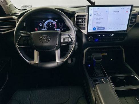 Used 2024 Toyota Tundra Limited AWD/4WD image 24