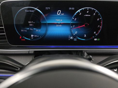 Used 2022 Mercedes-Benz GLE 350 w/ Premium Package image 10