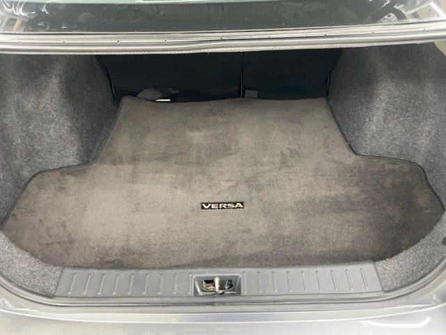Used 2024 Nissan Versa SR FWD image 26