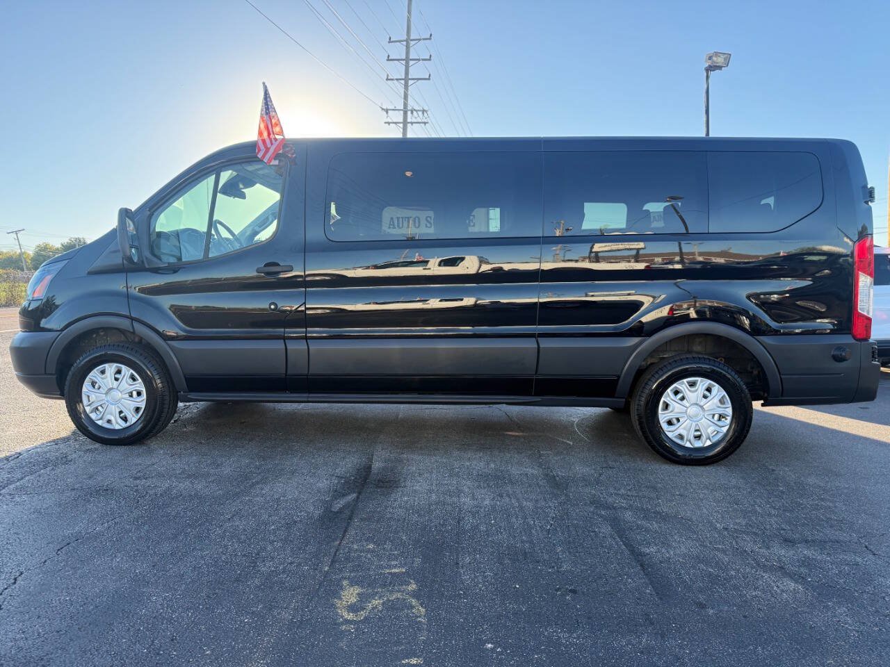 Used 2018 Ford Transit 350 XL RWD image 1