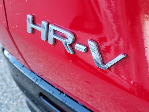 Used 2024 Honda HR-V EX-L image 8