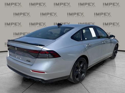 Used 2025 Honda Accord Sport image 5
