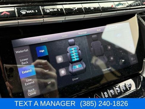 Used 2023 Jeep Grand Wagoneer L Series II w/ Premium Group II image 3