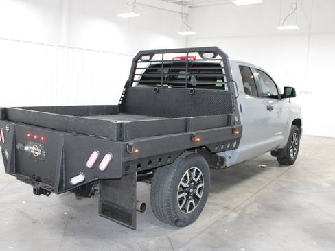 Used 2018 Toyota Tundra SR5 w/ TRD Off Road Package AWD/4WD image 9