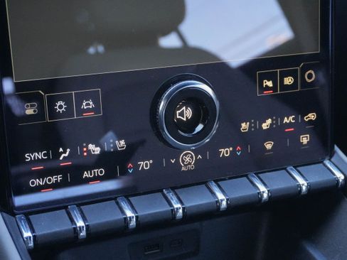 Used 2026 GMC Terrain Elevation w/ Elevation Premium Package image 23