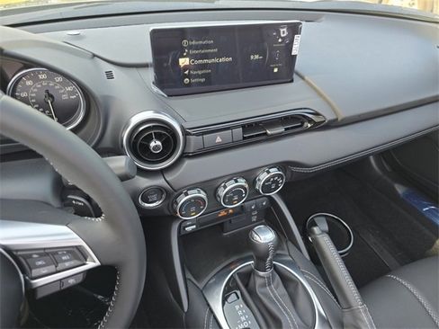 New 2025 MAZDA MX-5 Miata RF Grand Touring image 10
