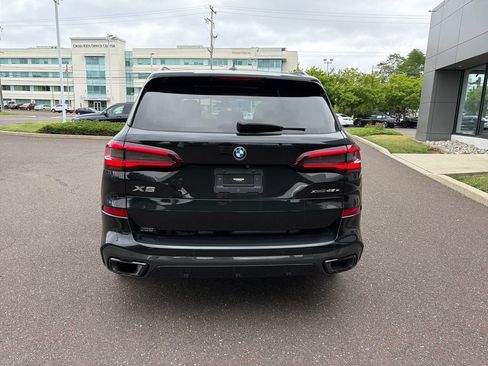 Used 2022 BMW X5 xDrive45e w/ M Sport Package AWD/4WD image 4
