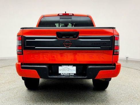Used 2025 Nissan Frontier PRO-4X image 6