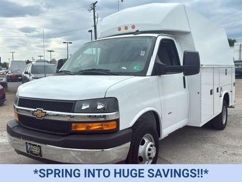 New 2024 Chevrolet Express 3500 w/ Power Convenience Package image 3