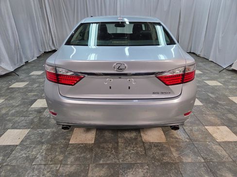 Used 2013 Lexus ES 350 Sedan w/ Luxury Pkg image 4