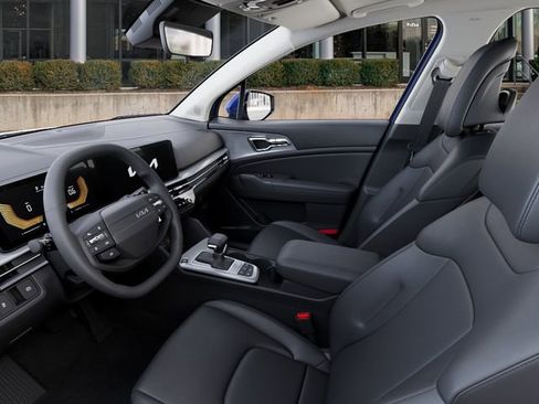 New 2026 Kia Sportage EX FWD image 18