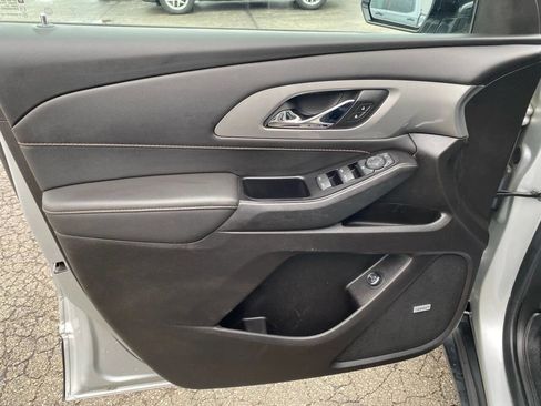 Used 2019 Chevrolet Traverse RS AWD/4WD image 12