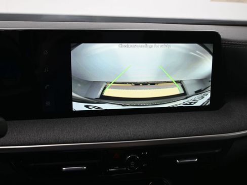 Used 2026 Nissan Kicks SV image 15