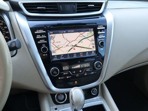 Used 2018 Nissan Murano SL w/ Moonroof Package FWD image 7