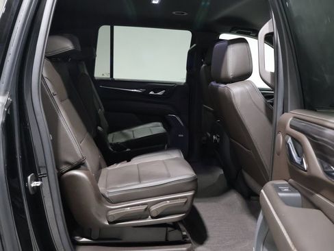 Used 2022 GMC Yukon XL Denali image 22