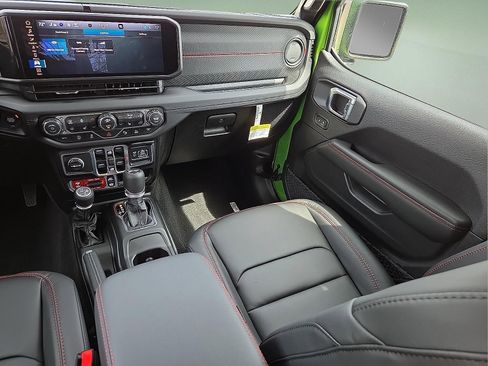 New 2026 Jeep Wrangler Unlimited Rubicon image 12
