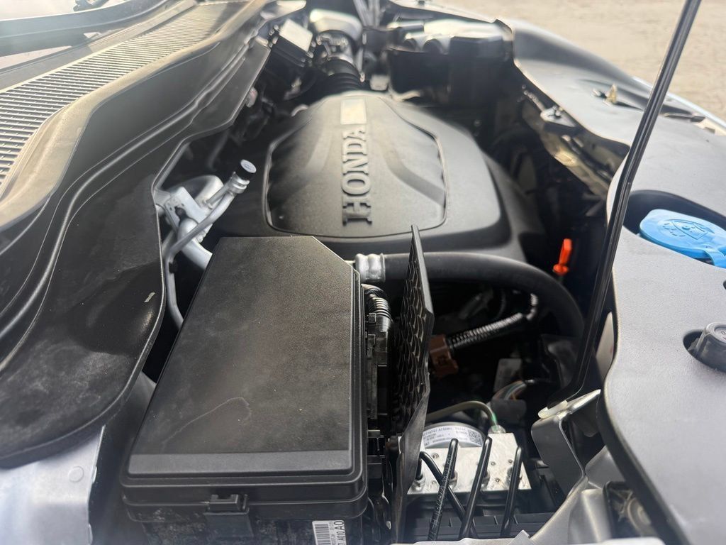 Used 2021 Honda Pilot Elite image 43