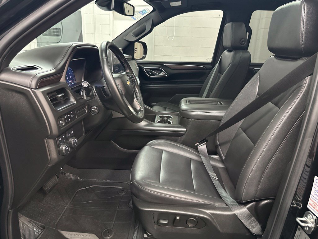 Used 2023 Chevrolet Tahoe LT w/ Luxury Package AWD/4WD image 18