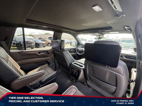 Used 2025 GMC Yukon Denali Ultimate AWD/4WD image 21