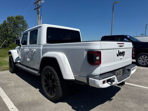 Used 2021 Jeep Gladiator Overland AWD/4WD image 7