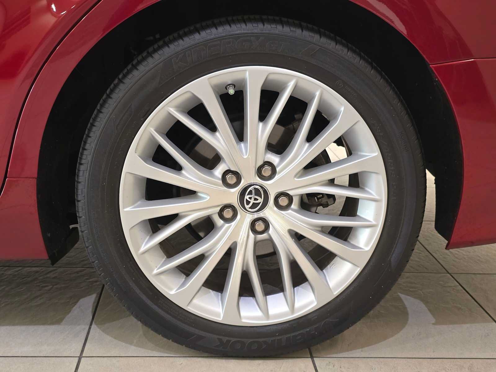 Used 2018 Toyota Camry XLE w/ Audio Package FWD image 8