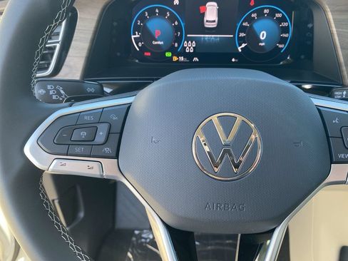 New 2026 Volkswagen Atlas SE FWD image 19