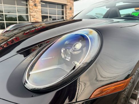 Used 2021 Porsche 911 Targa 4S w/ Premium Package AWD/4WD image 38