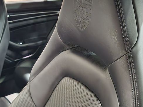 Used 2023 Porsche Panamera image 33