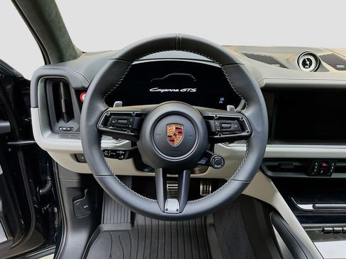 Certified 2026 Porsche Cayenne GTS AWD/4WD image 12