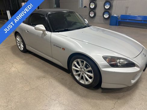 Used 2006 Honda S2000 image 2