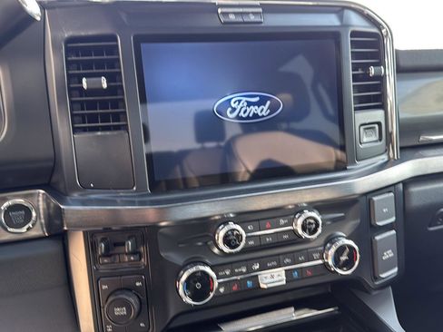 New 2025 Ford F250 Lariat w/ Black Appearance Package image 5