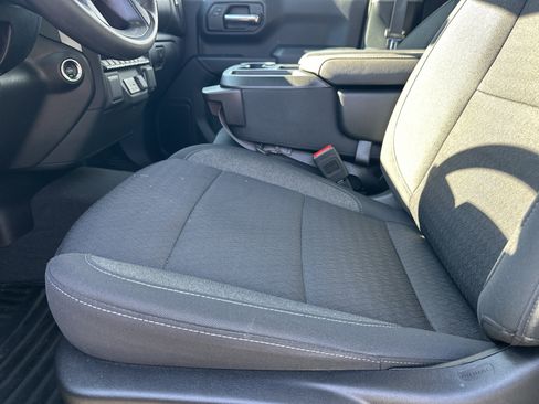 Certified 2025 Chevrolet Silverado 1500 Custom image 10