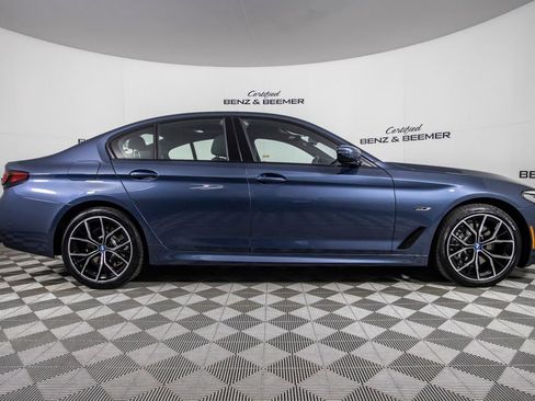 Used 2023 BMW 530e w/ M Sport Package RWD image 3