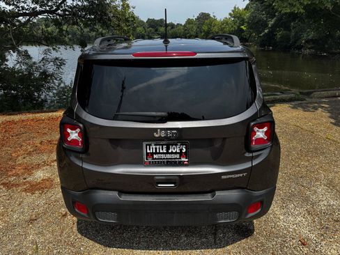 Used 2018 Jeep Renegade Sport w/ Power & Air Group FWD image 6