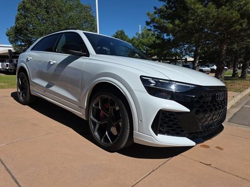 Used 2026 Audi RS Q8 performance AWD/4WD image 12