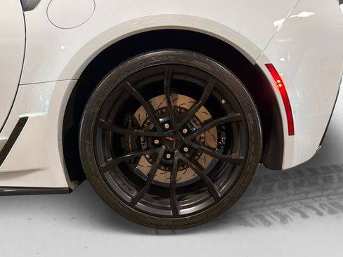 Used 2019 Chevrolet Corvette Grand Sport RWD image 48