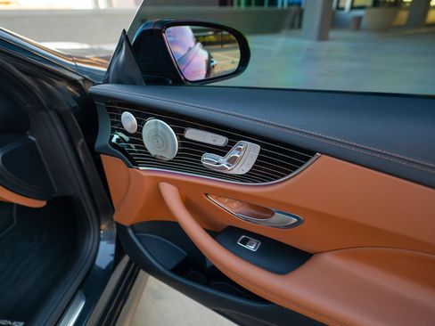 Used 2022 Mercedes-Benz E 450 Coupe image 31