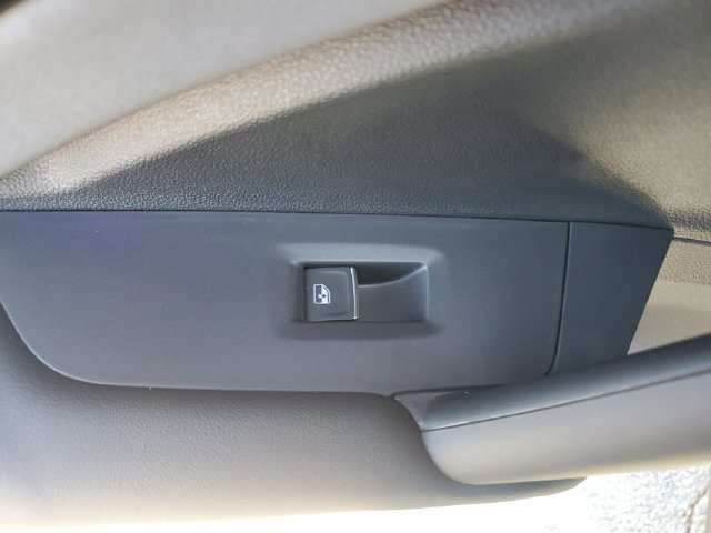 Certified 2025 Volkswagen Tiguan SE R-Line FWD image 21