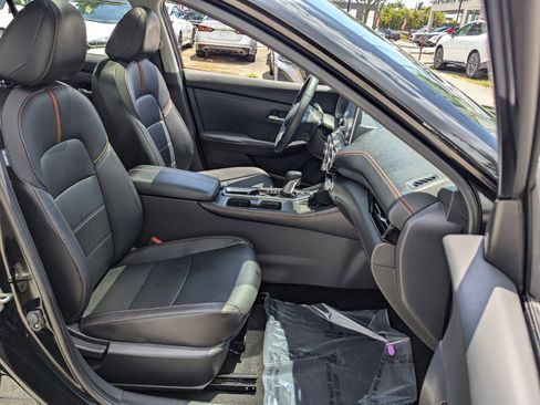 Certified 2020 Nissan Sentra SR w/ Premium Package FWD image 20