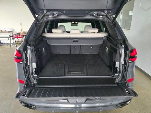 Used 2026 BMW X5 xDrive40i w/ M Sport Package AWD/4WD image 26