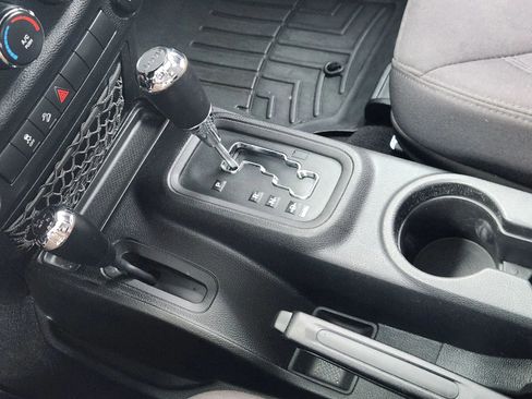 Used 2013 Jeep Wrangler Sport image 34