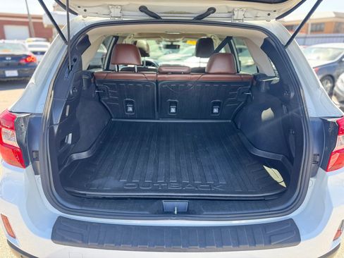 Used 2017 Subaru Outback 3.6R Touring w/ Popular Package #5A image 16