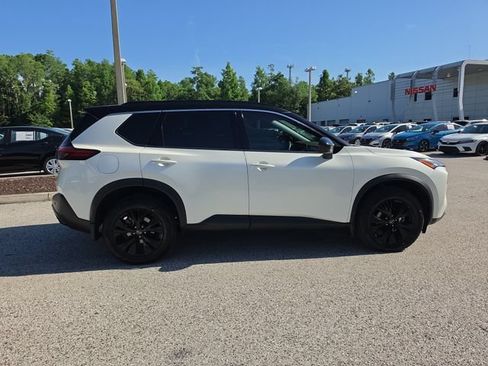 Certified 2023 Nissan Rogue SV w/ SV Premium B Package FWD image 9