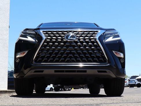 Used 2020 Lexus GX 460 Luxury w/ Off Road Package AWD/4WD image 17