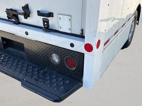 Used 2023 Chevrolet Express 3500 Work Van w/ Power Convenience Package image 35