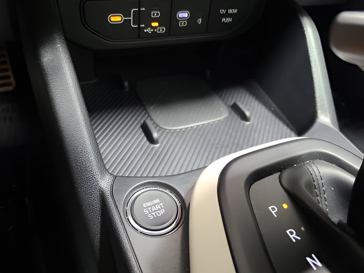 Used 2025 Kia K4 GT-Line Turbo FWD image 36