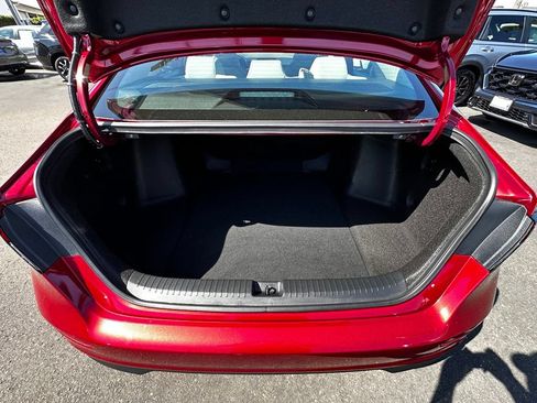 Used 2023 Honda Accord EX image 8