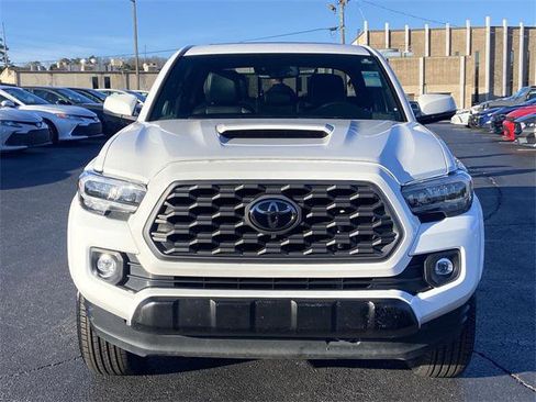 Certified 2022 Toyota Tacoma TRD Sport w/ TRD Premium Sport Package image 12